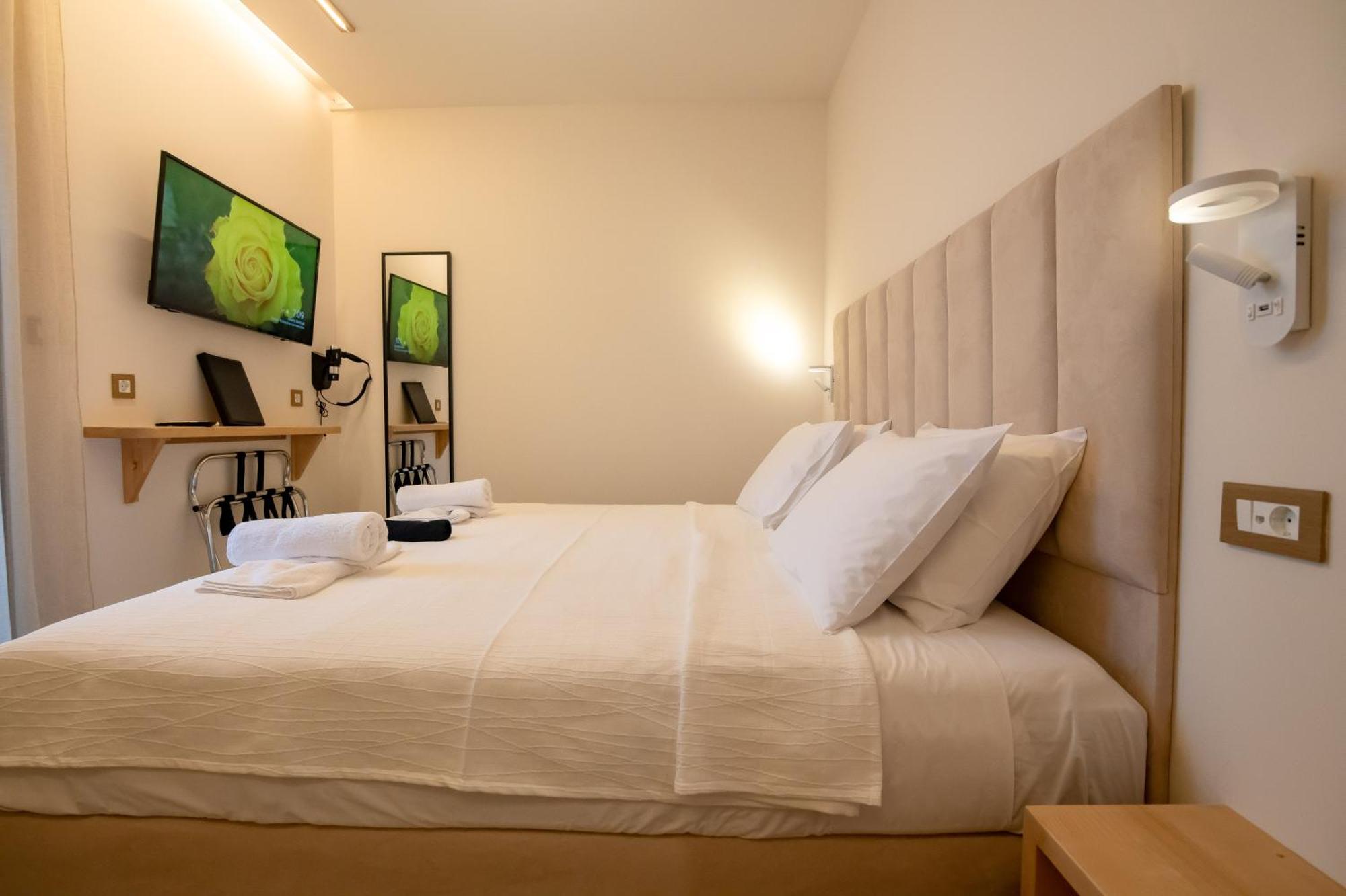 העיירה סקיאתוס Ocean 11 Hotel מראה חיצוני תמונה